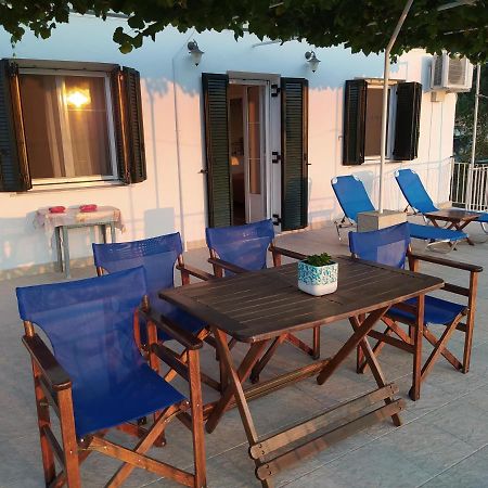 Captain'S House Longos  Bagian luar foto