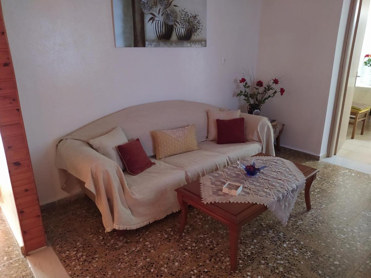 Captain'S House Longos  Bagian luar foto
