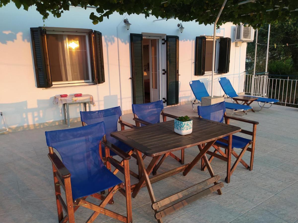 Captain'S House Longos  Bagian luar foto