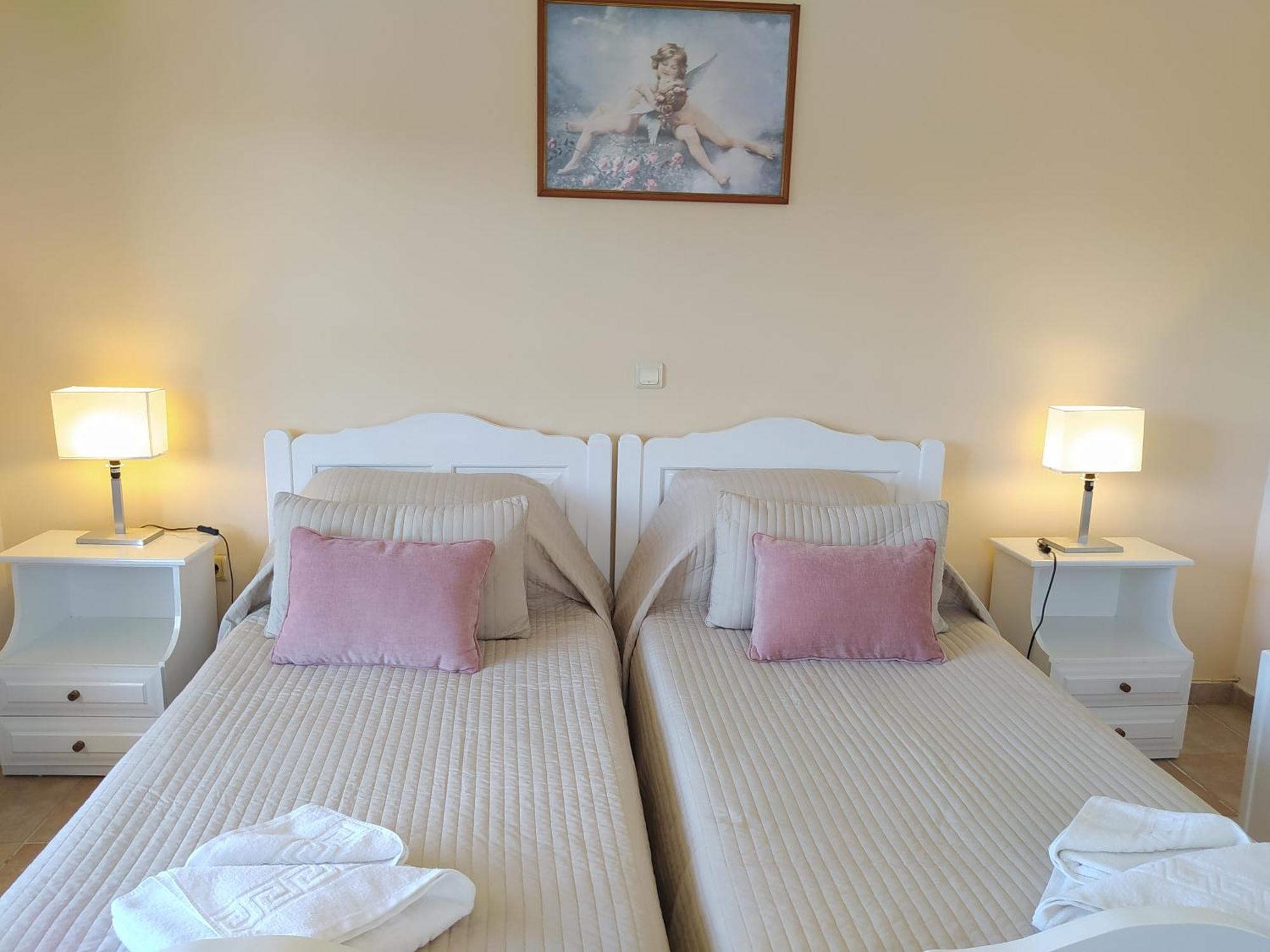 Captain'S House Longos  Bagian luar foto