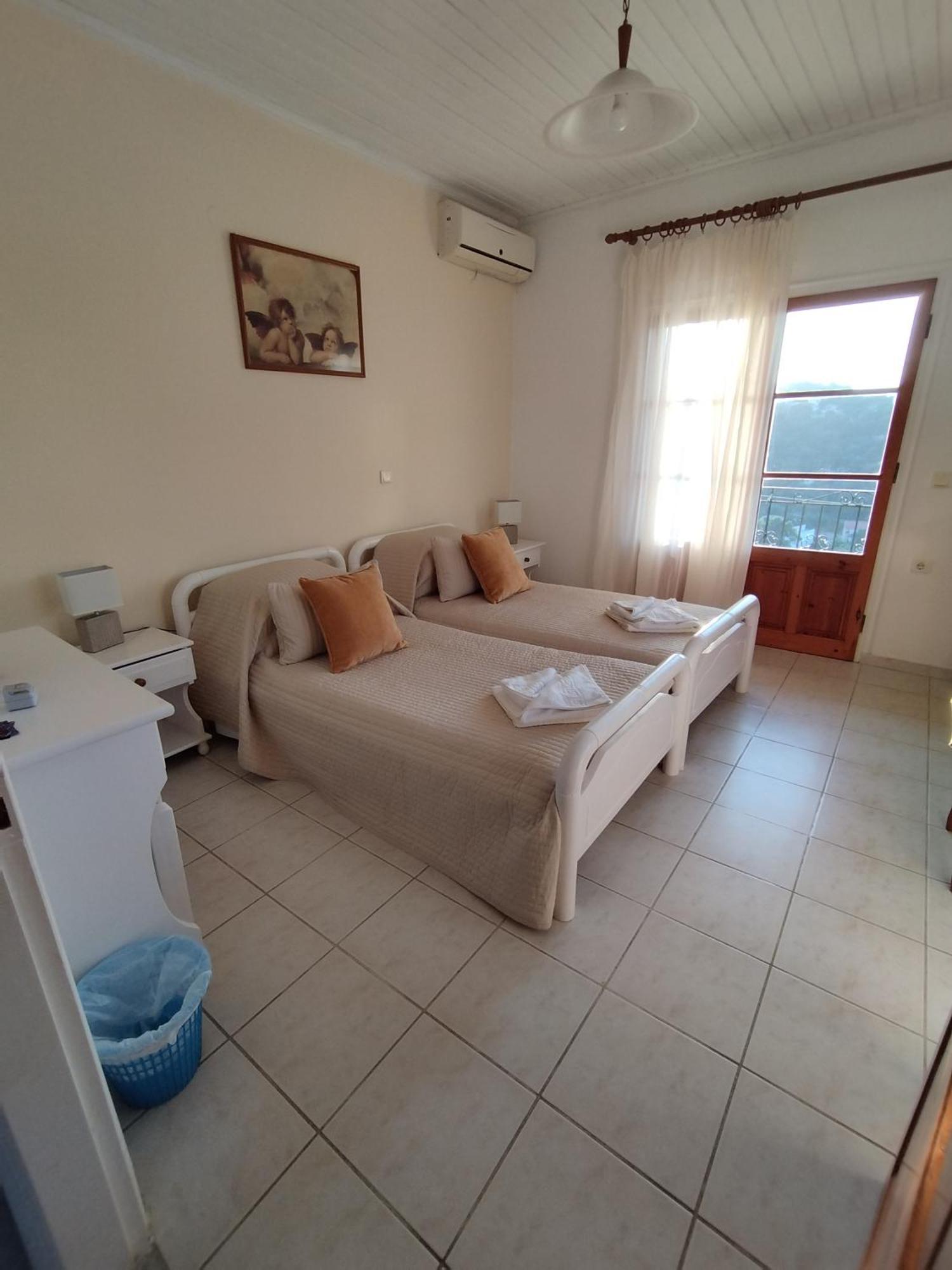 Captain'S House Longos  Bagian luar foto