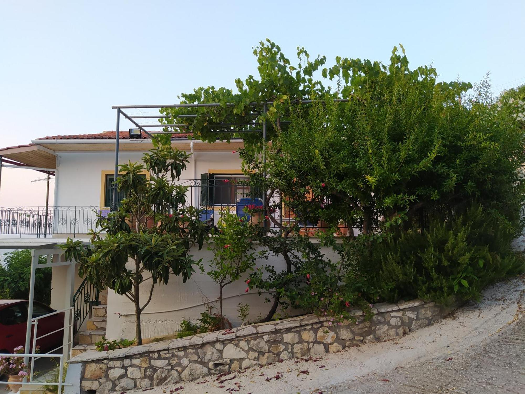 Captain'S House Longos  Bagian luar foto